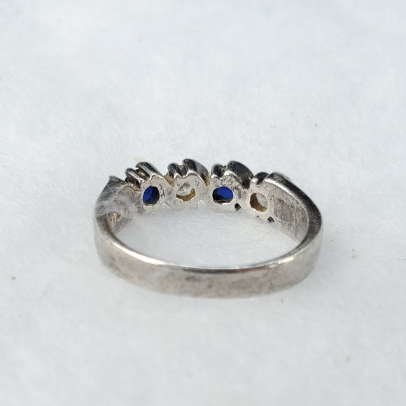 Women's Sterling Silver Ringng Sz 8.5 - Picture 2 of 5